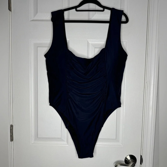 J.CREW NWT Ruched Square Neckline Navy One Piece Bathing Suit Size 22 - Picture 4 of 11